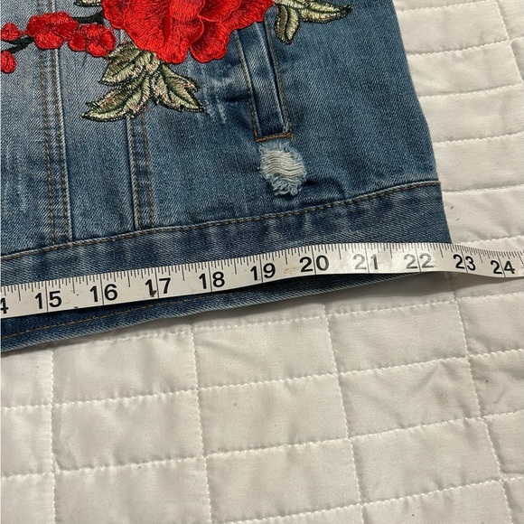 Cavalini Distressed Denim Jacket with Rose Embroidery – Size Medium - Picture 5 of 10